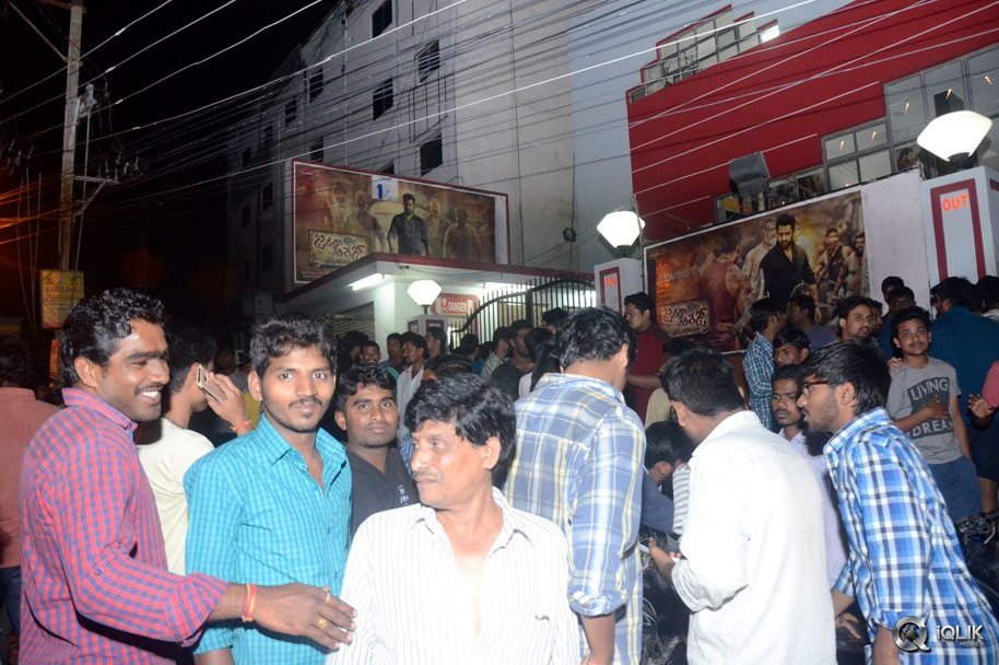 Janatha-Garage-Movie-Benefit-Show-Hungama